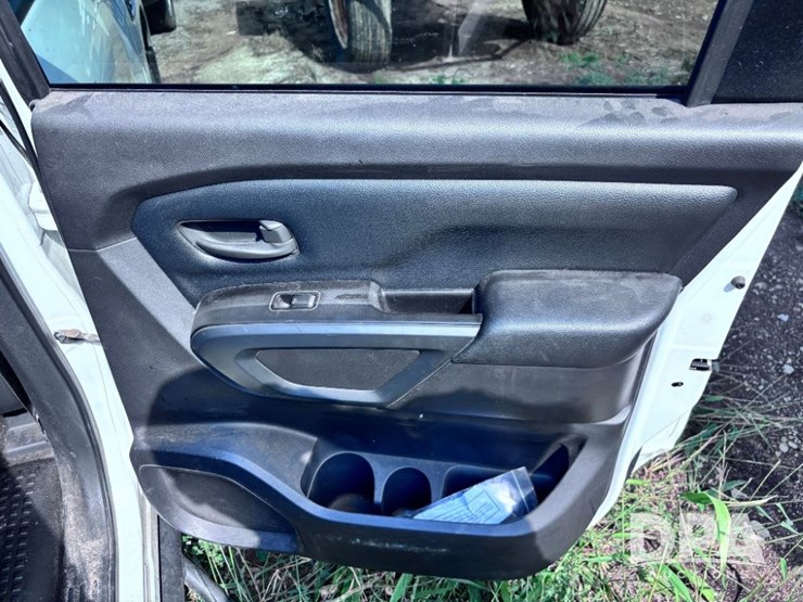 2018-nissan-titan-image-44