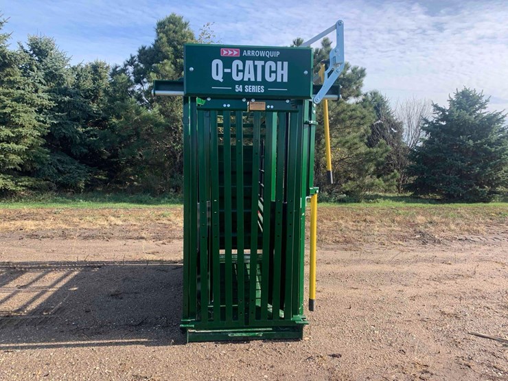 arrow-quip-54-series-squeeze-chute-image-2