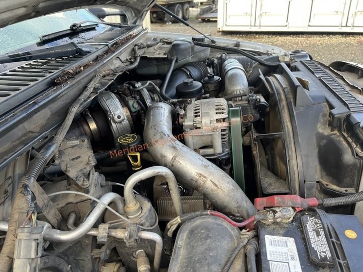 2005-ford-f550-image-26