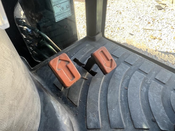 2007-new-holland-tc45da-image-13