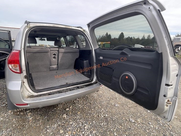 2006-toyota-rav4-image-27