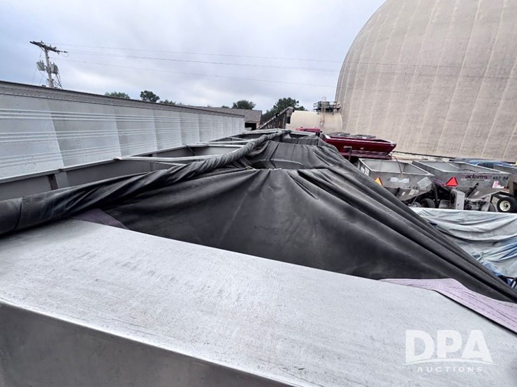 2004-magnolia-trailer-image-37