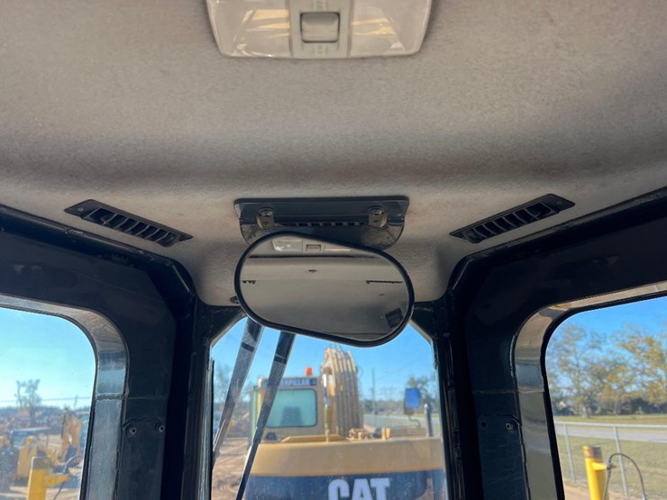 komatsu-d39px-24-image-35