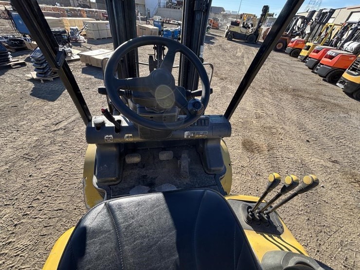 2011-hyundai-30l-7a-image-18