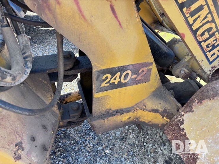 1996-swinger-240-image-35