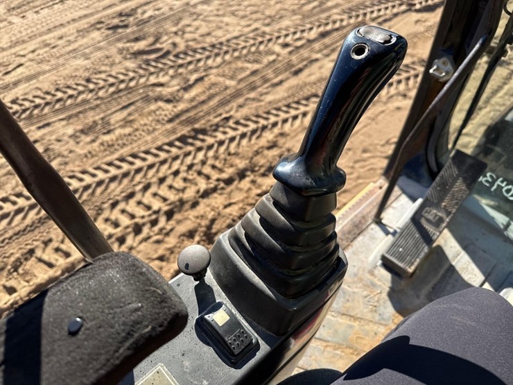 caterpillar-m316c-image-27