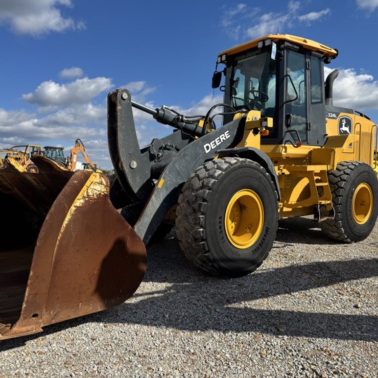 DEERE 624L