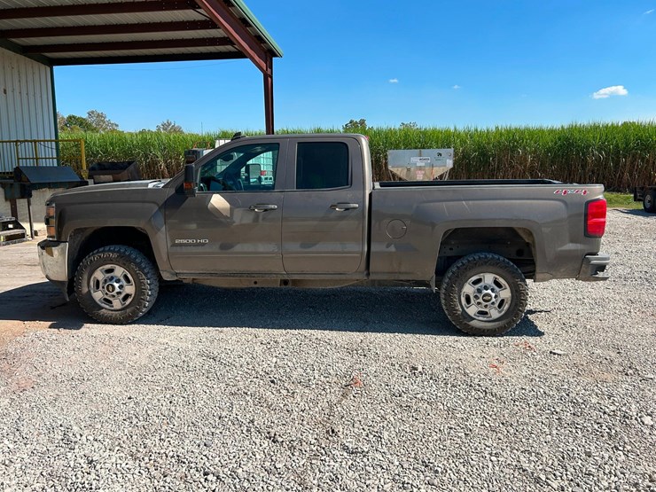 2015-chevrolet-silverado-image-8