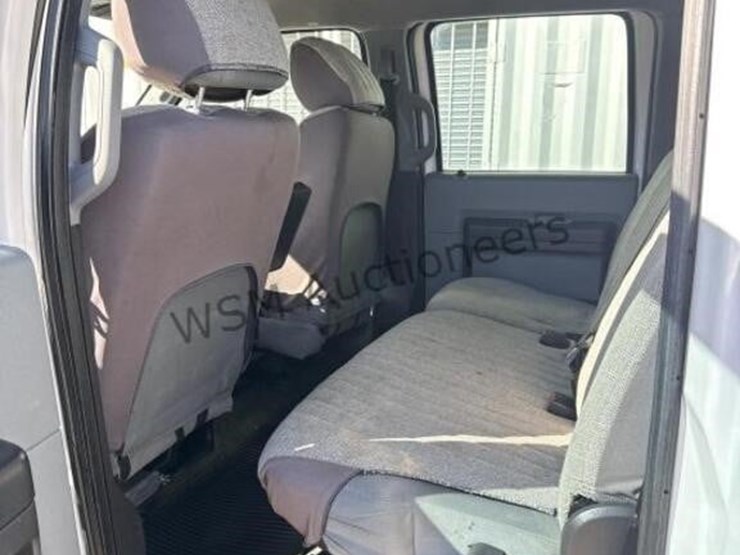 2016-ford-f550-image-28