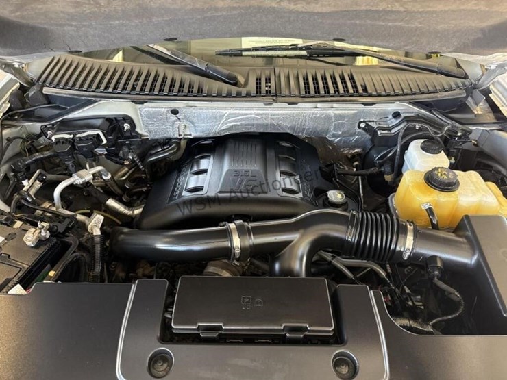 2015-ford-expedition-image-11