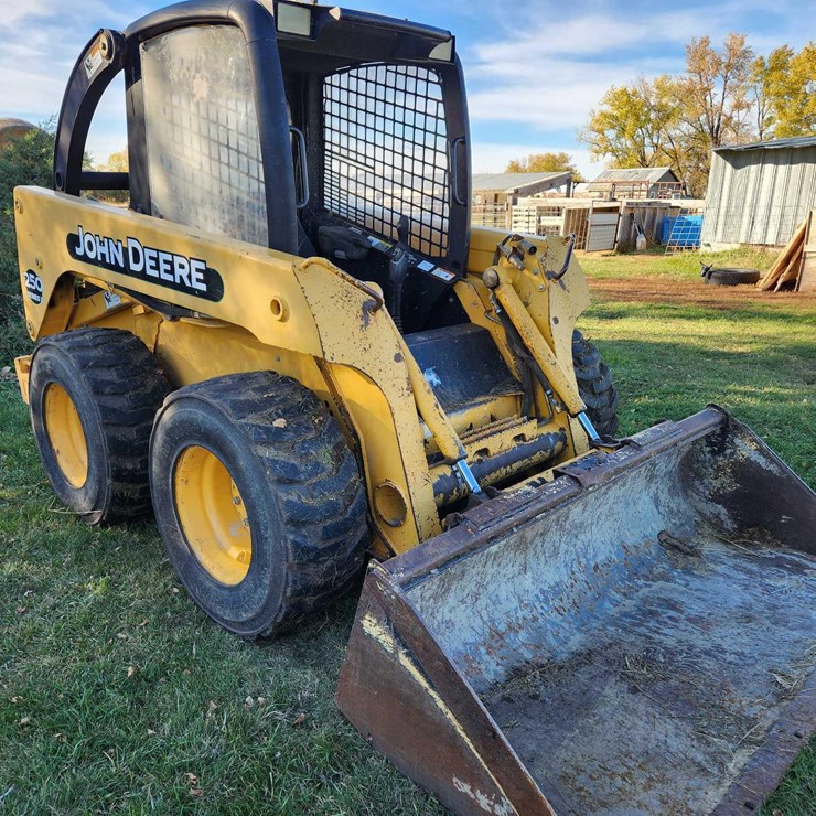 2005 JOHN DEERE 250