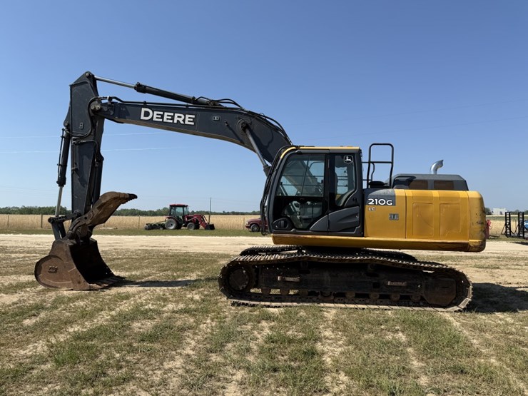 2018-deere-210g-lc-image-1