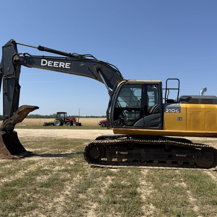 2018 DEERE 210G LC