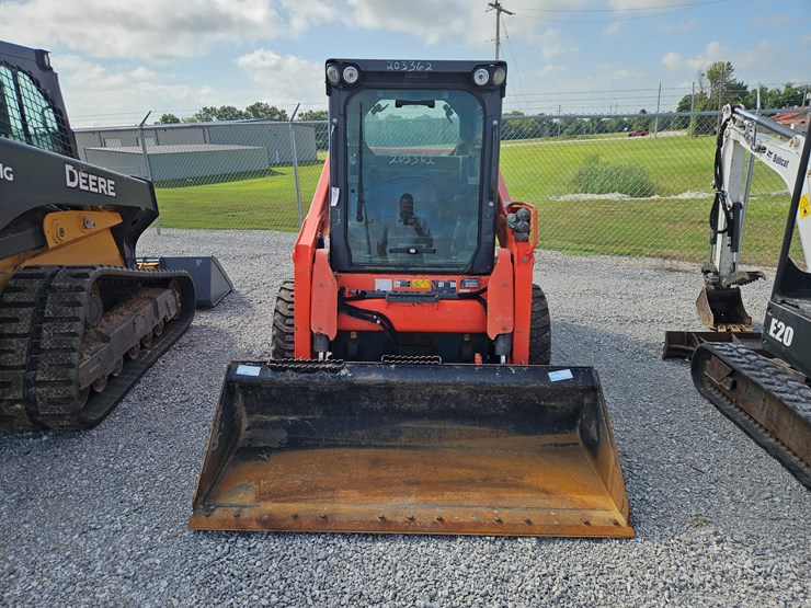 2019-kubota-ssv65-image-2