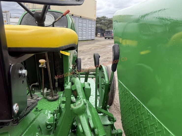 john-deere-2940-image-29