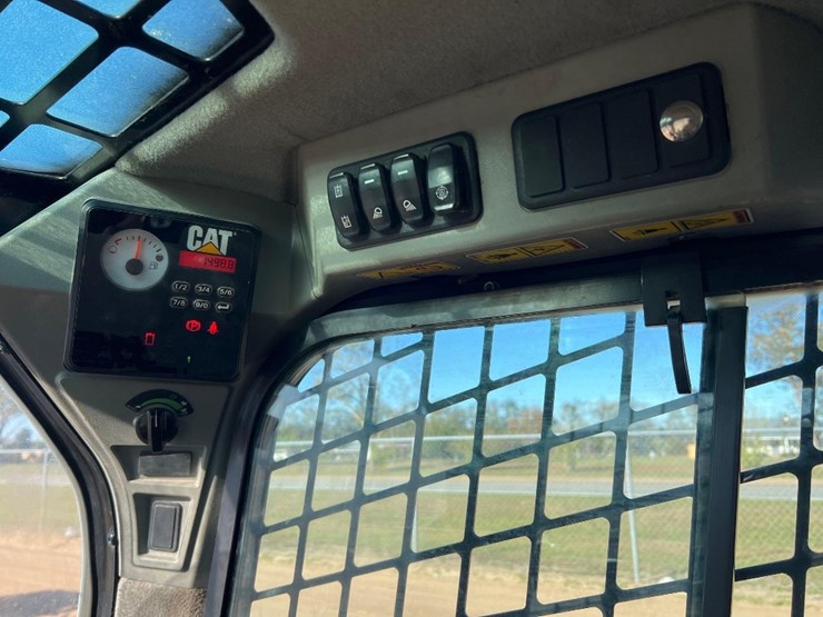 caterpillar-226d3-image-24