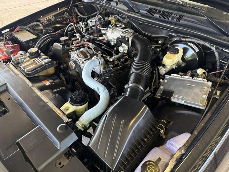 2009-ford-crown-victoria-sdn-image-16