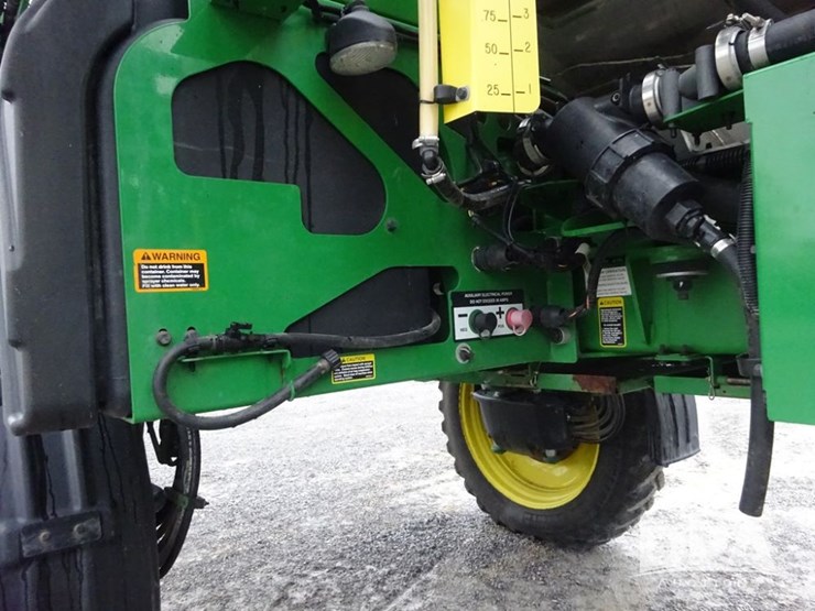 2021-john-deere-r4038-image-90