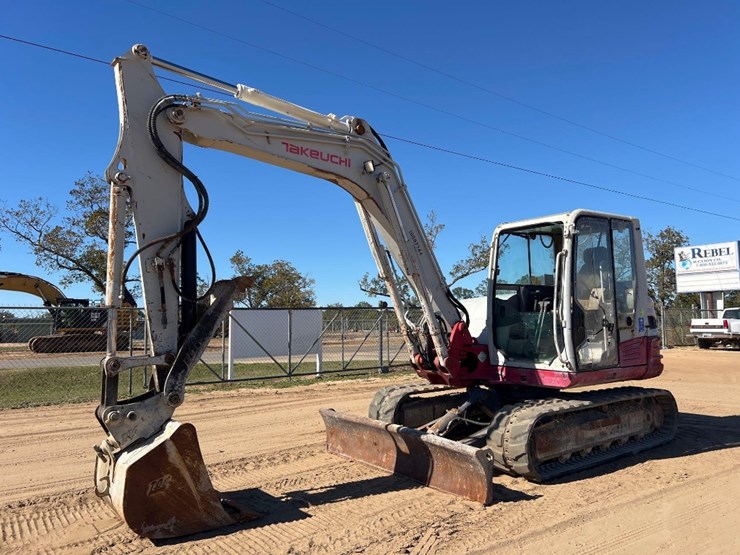 takeuchi-tb285-image-8