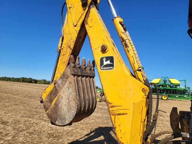 deere-310c-image-40