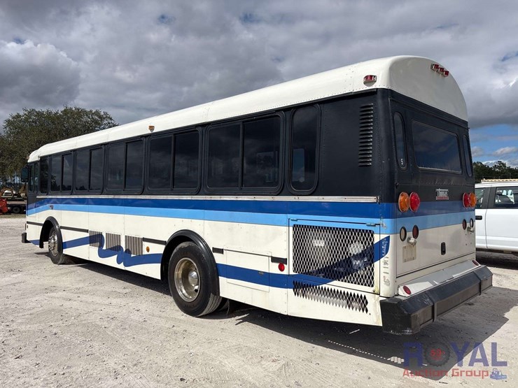 2000-thomas-saf-t-liner-mvp-image-4