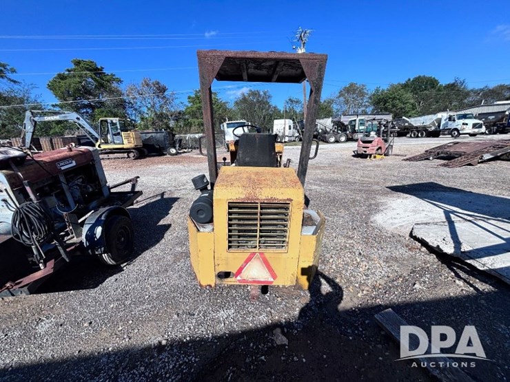 1996-swinger-240-image-6