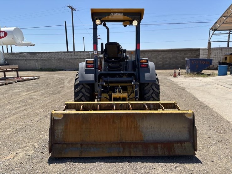 2018-deere-210l-image-8