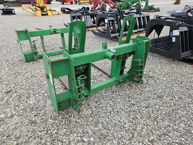 john-deere-725-image-2