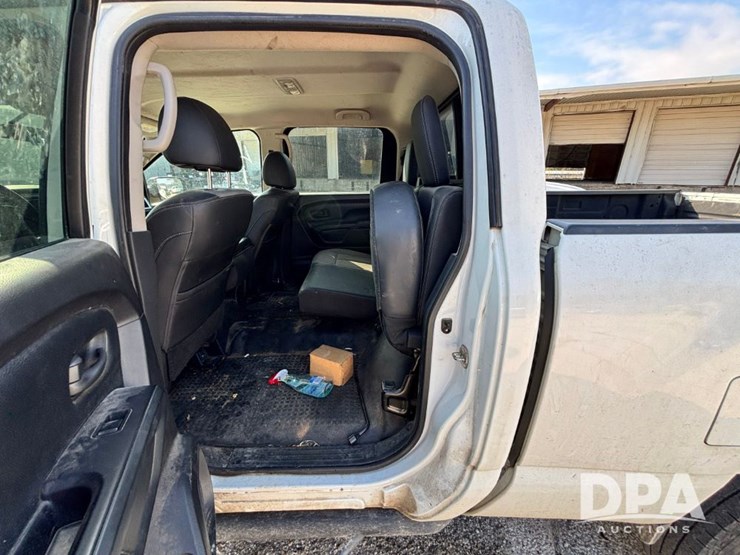 2018-nissan-titan-image-70