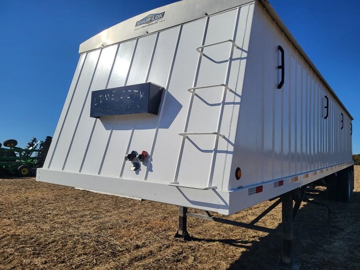 2021-lime-city-equipment-steel-tandem-axle-semi-hopper-trailer---one-owner-image-9