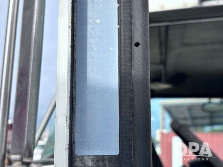 2005-kenworth-t300-image-84