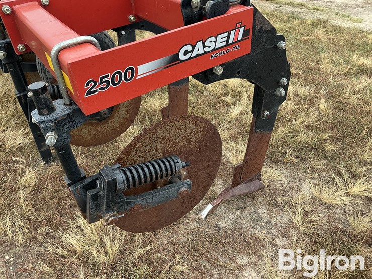 2015-case-ih-2500-image-12