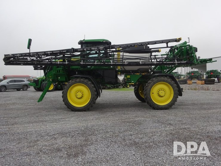 2024-john-deere-412r-image-18