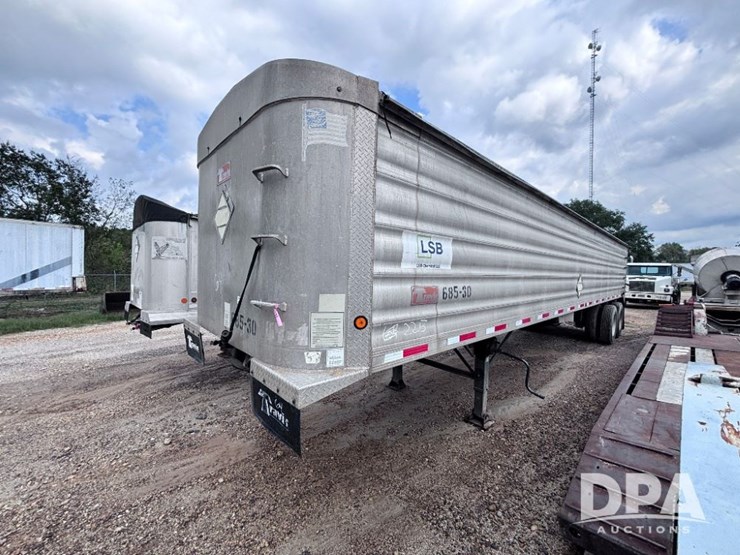 2006-travis-end-dump-image-1