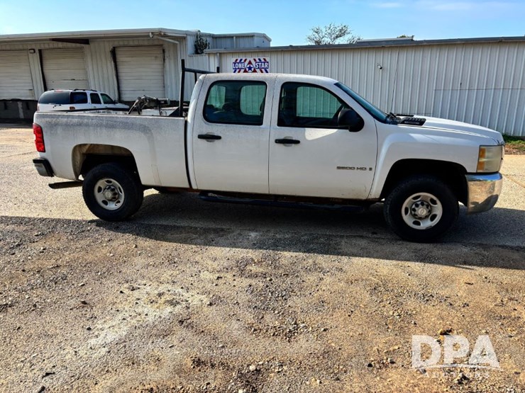 2009-chevrolet-silverado-2500hd-image-5