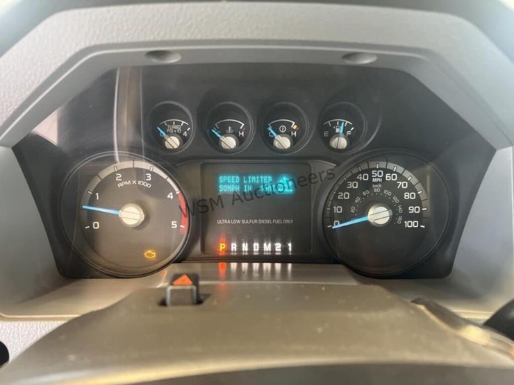 2013-ford-f550-image-16