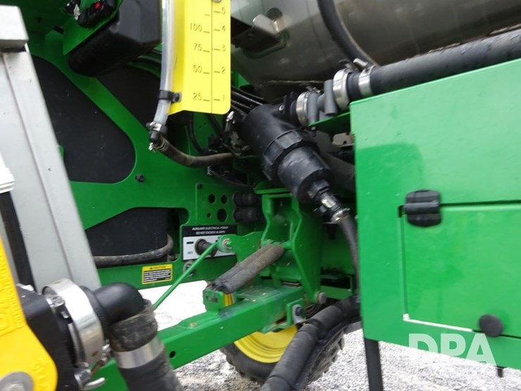 2022-john-deere-410r-image-109