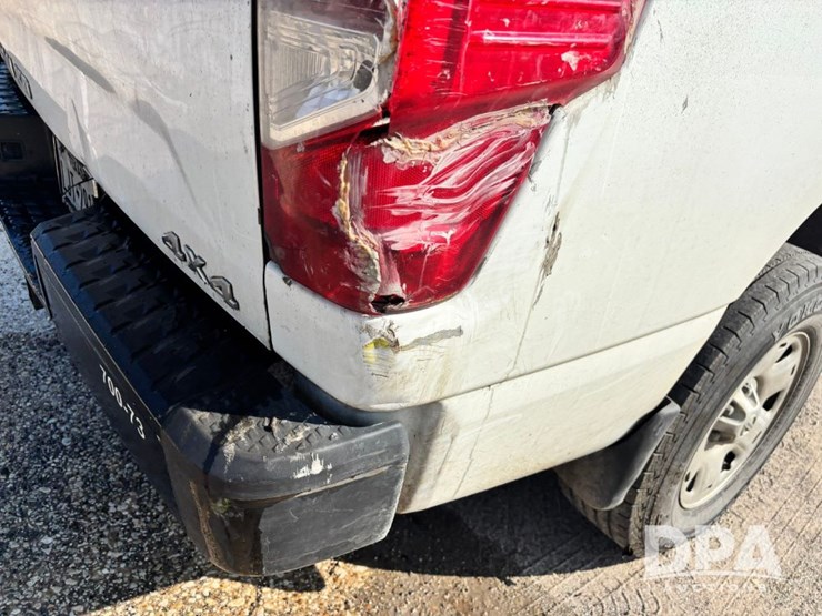 2018-nissan-titan-image-39