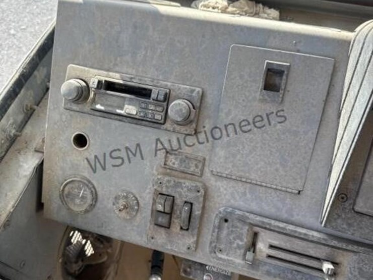 1994-chevrolet-p30-image-33