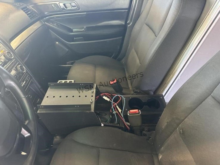 2016-ford-explorer-image-20