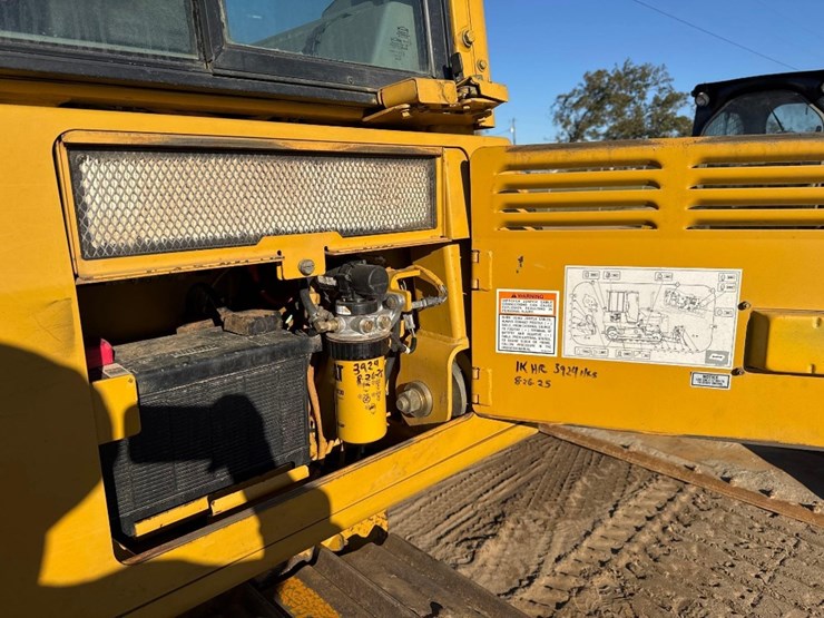 caterpillar-d4g-lgp-image-17