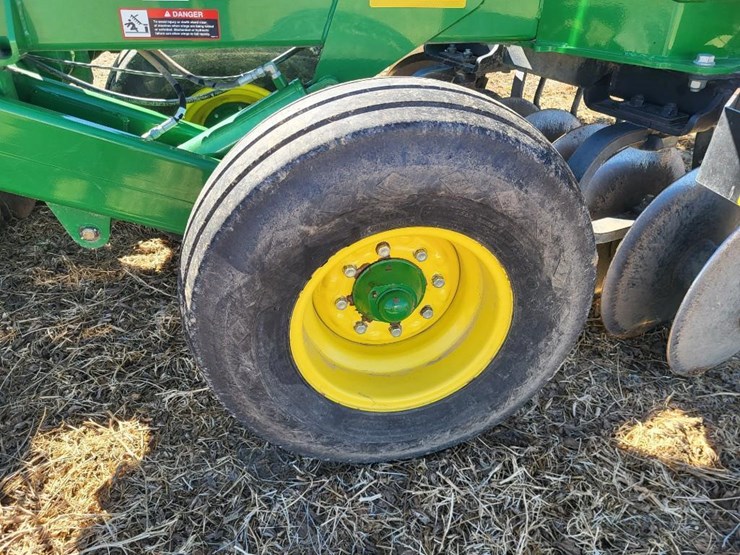 2012-john-deere-2620-image-25