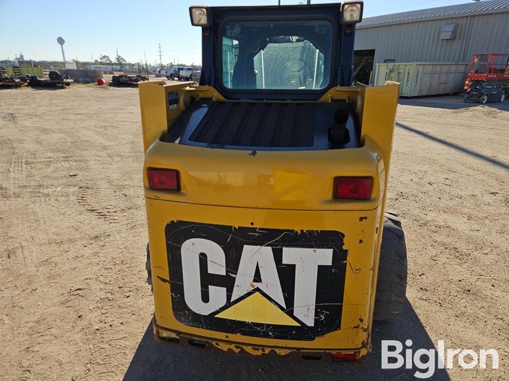 2013-caterpillar-226b3-image-15