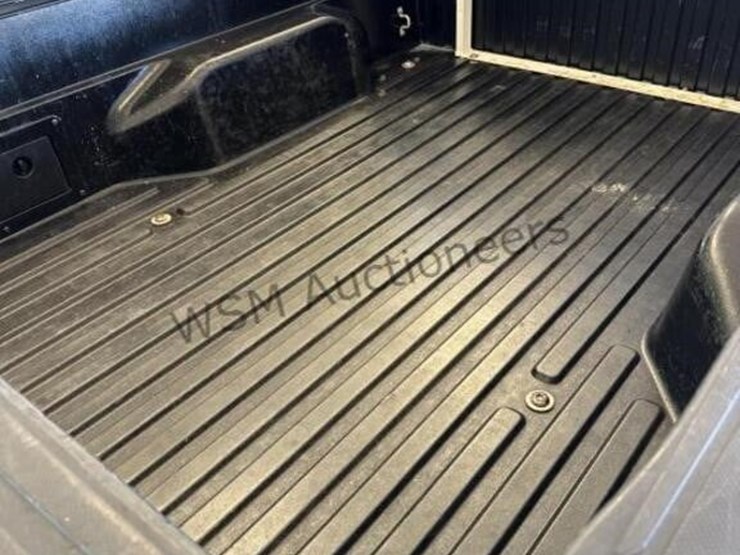 2017-toyota-tacoma-image-9