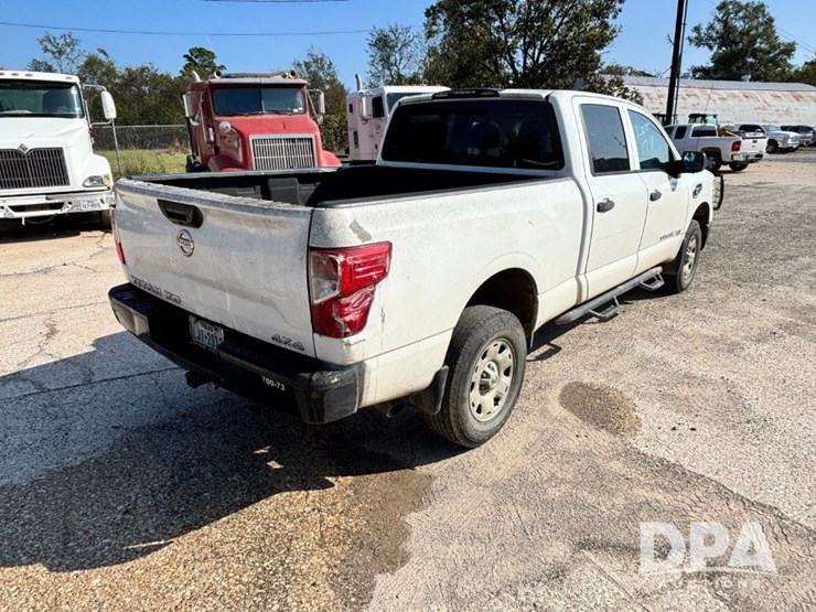 2018-nissan-titan-image-6