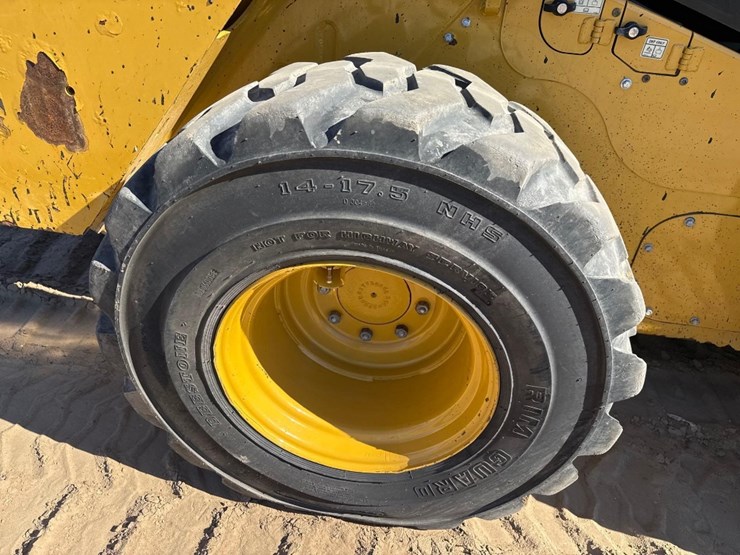 caterpillar-272d2-xhp-image-12