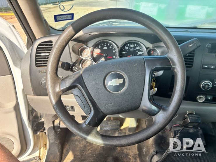 2009-chevrolet-silverado-2500hd-image-78