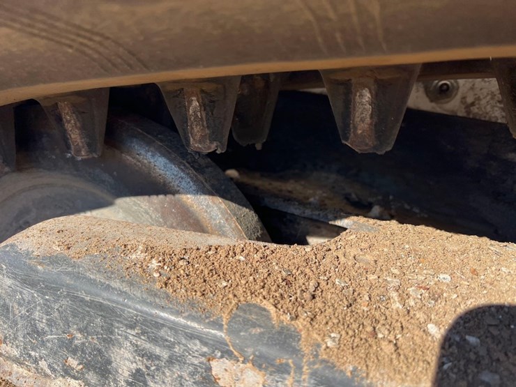 2019-bobcat-t450-image-11