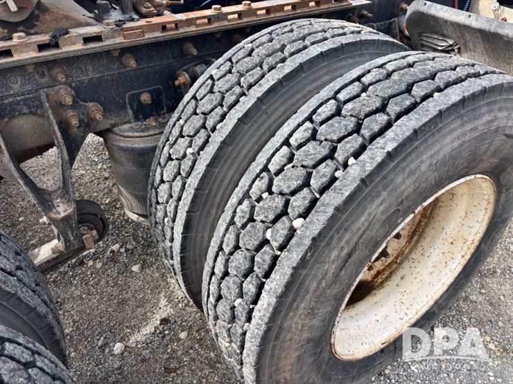 2005-international-9200i-image-43