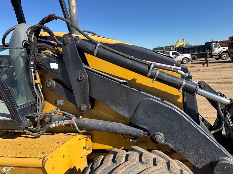 caterpillar-430d-it-image-23